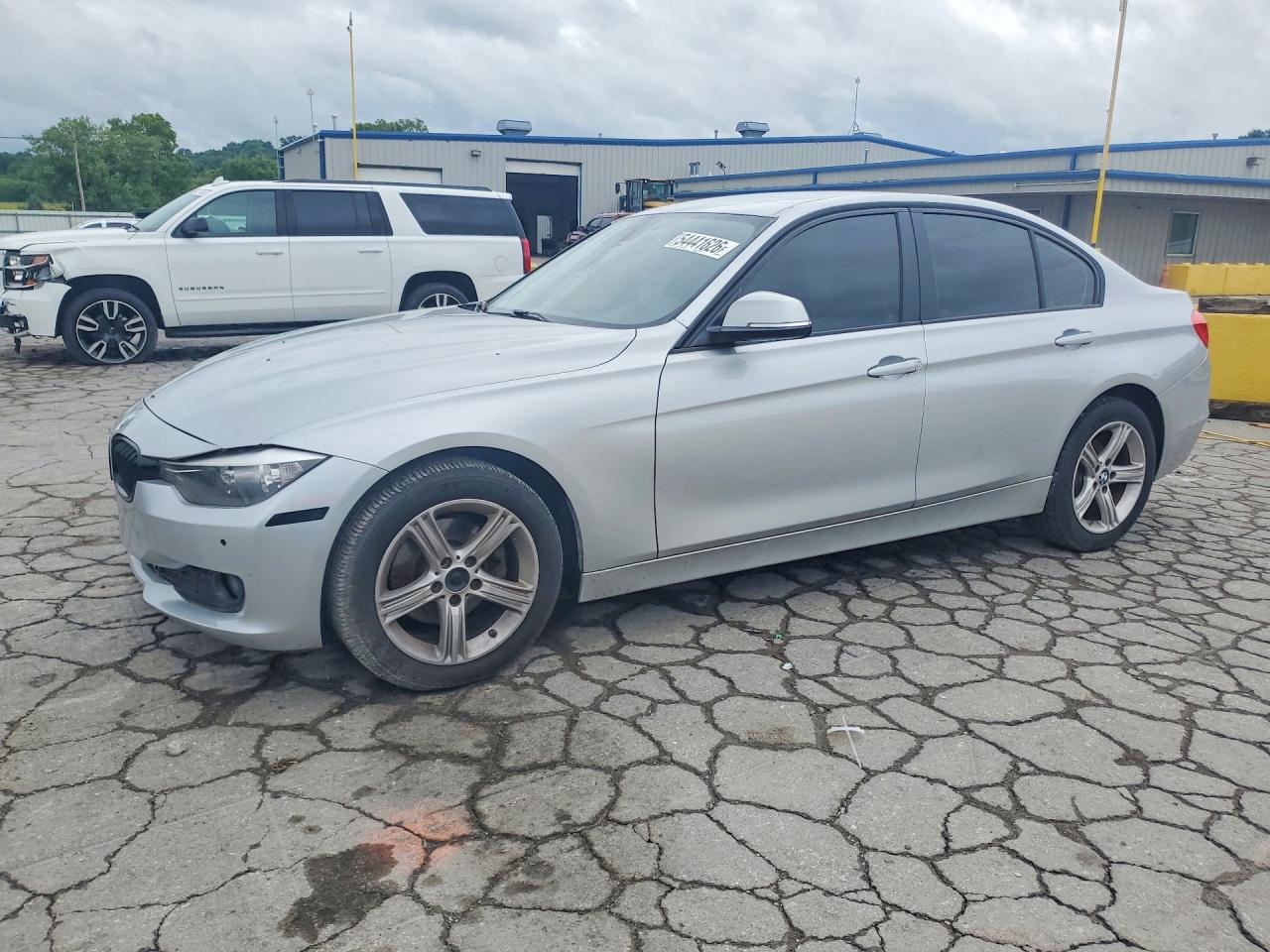 Salvage BMW 3 Series Image