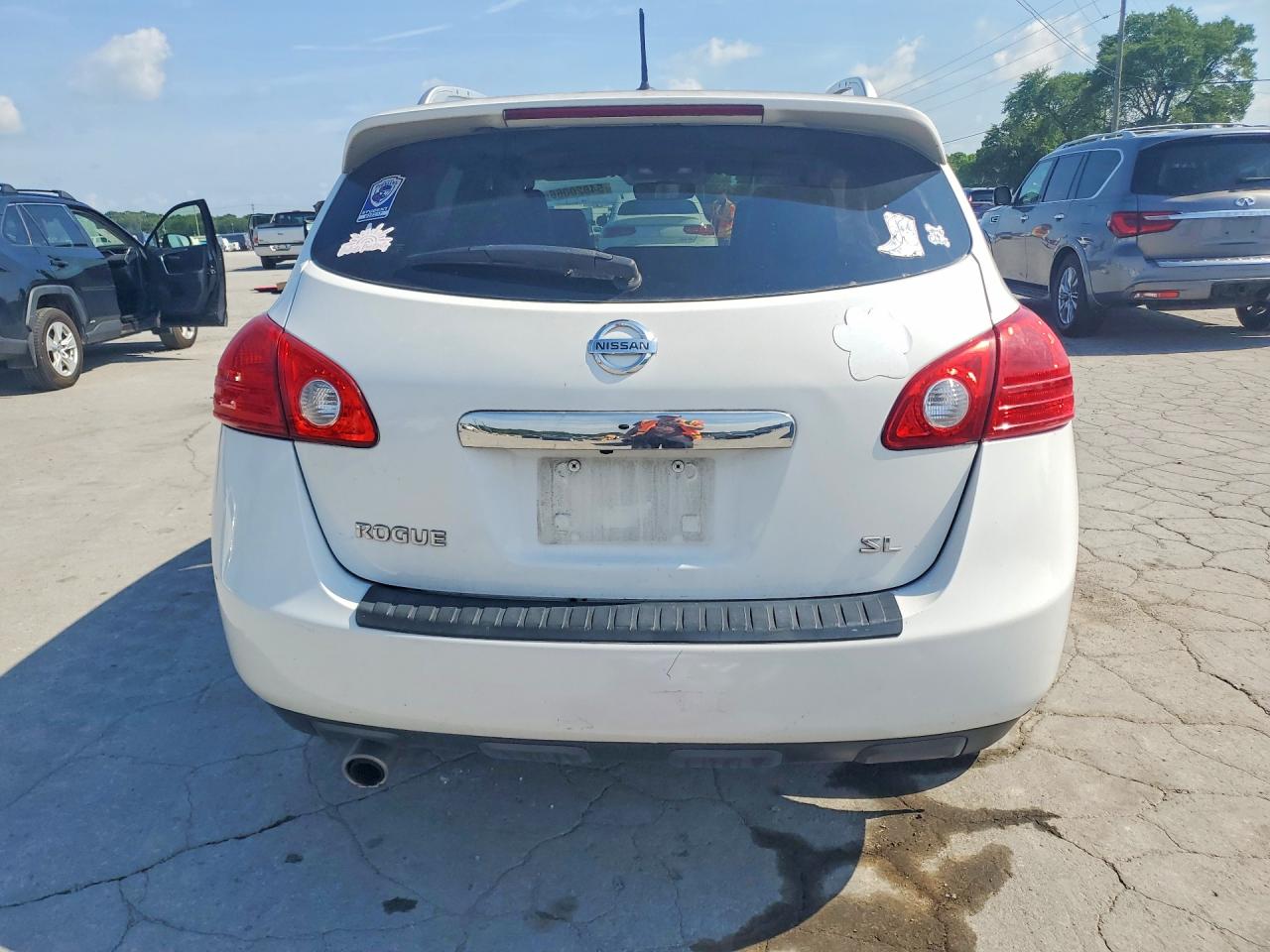Nissan Rogue S