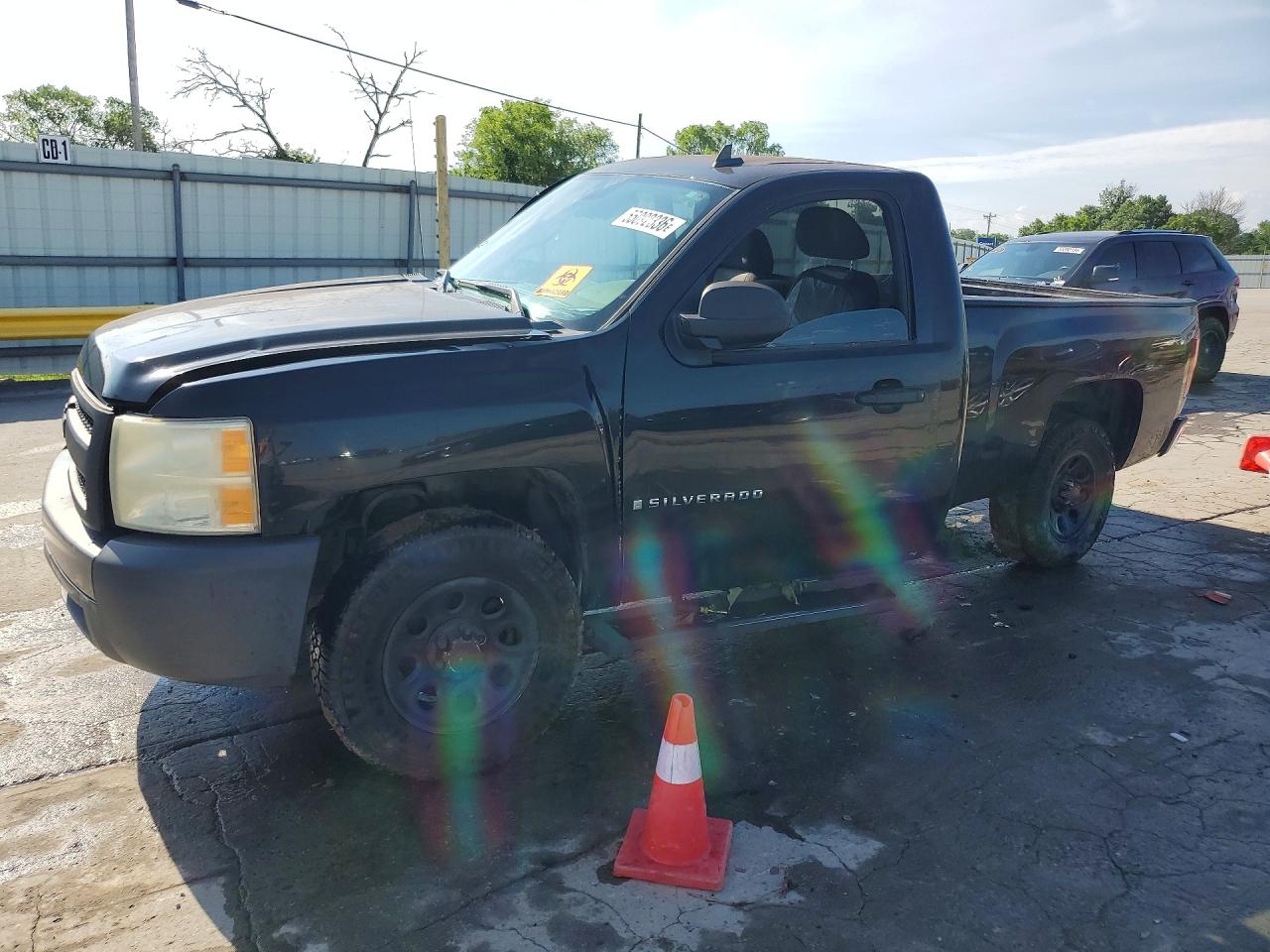Salvage Chevrolet Silverado Image