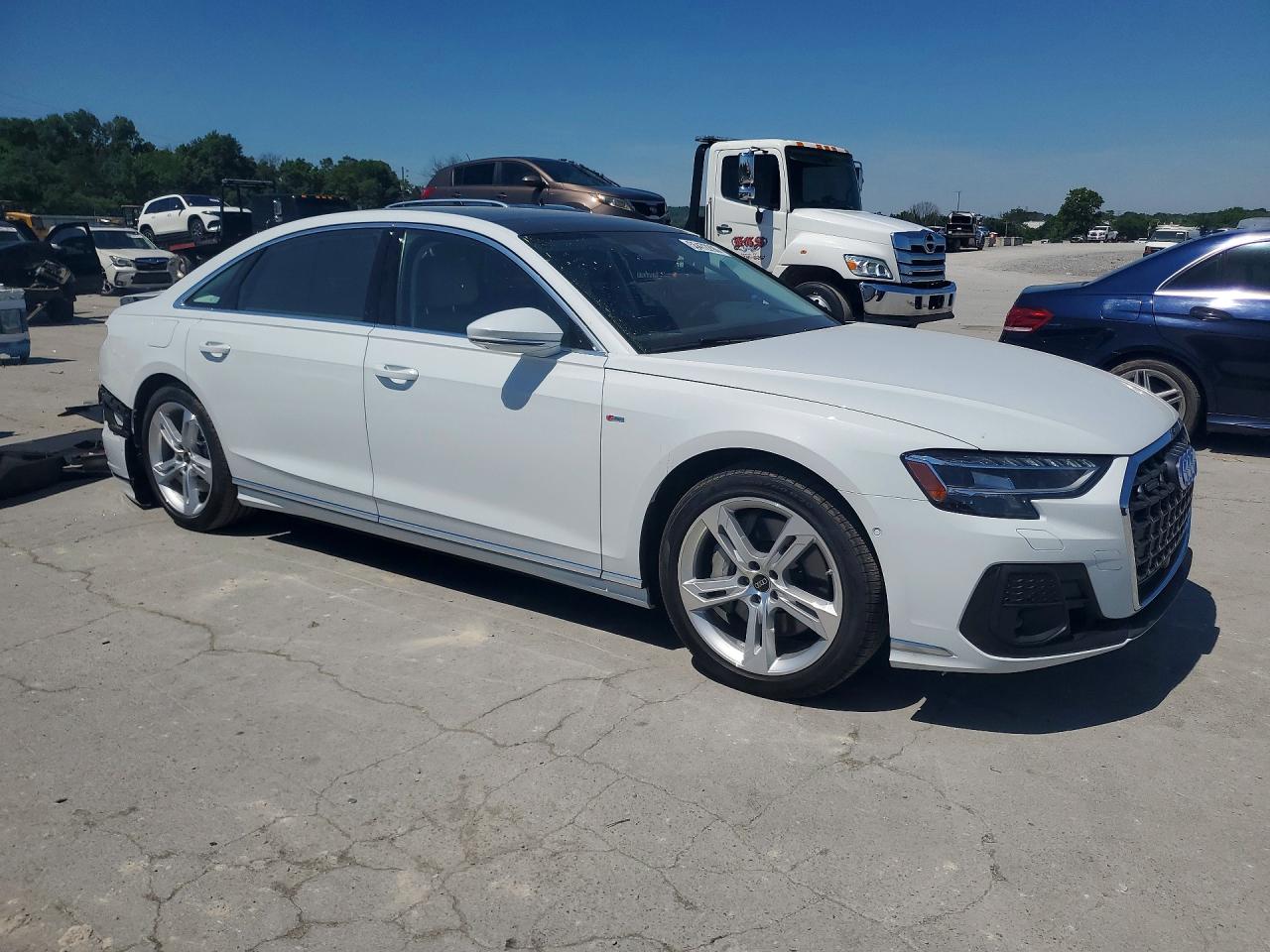 Audi A8 L