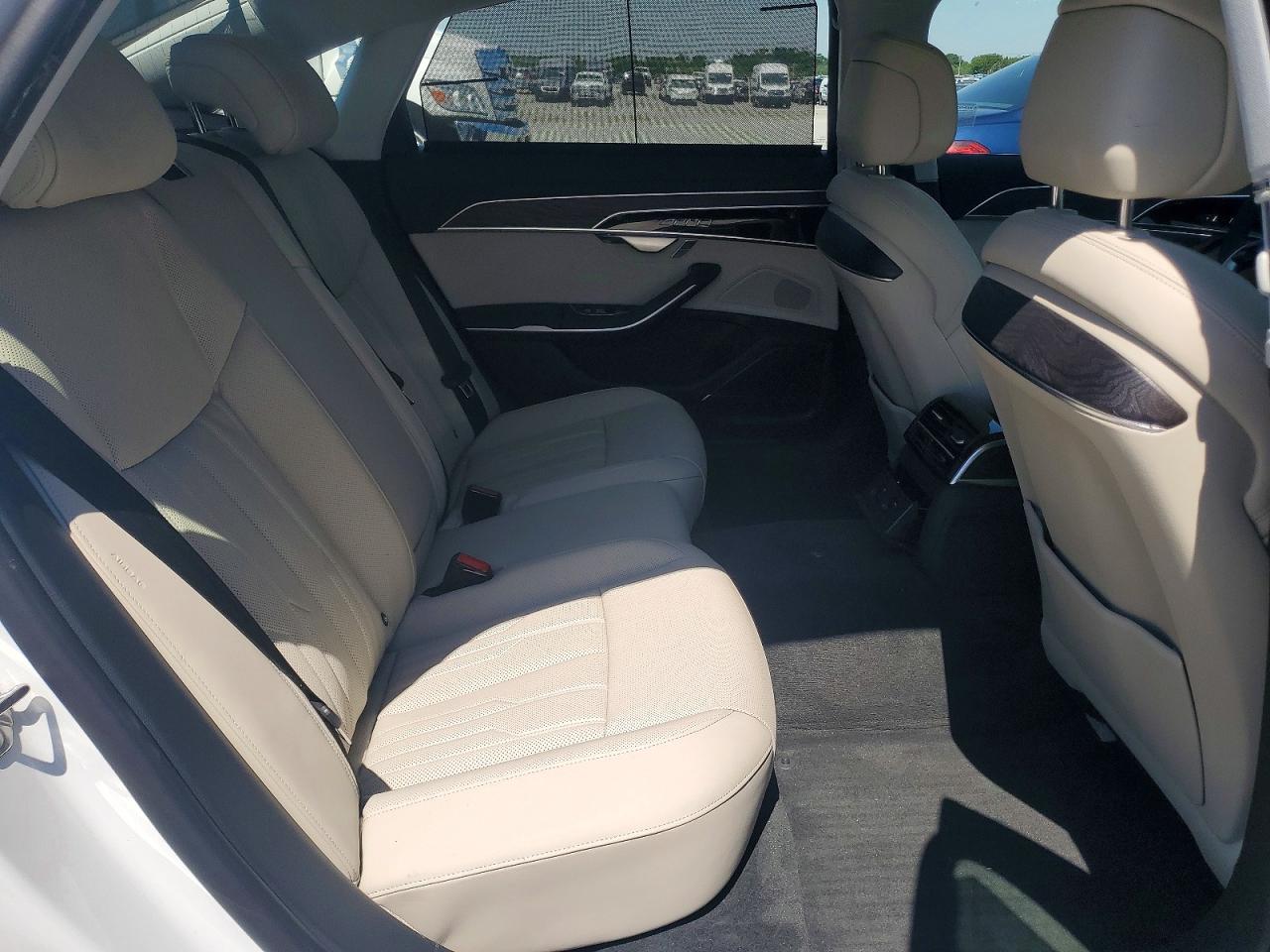 Audi A8 L