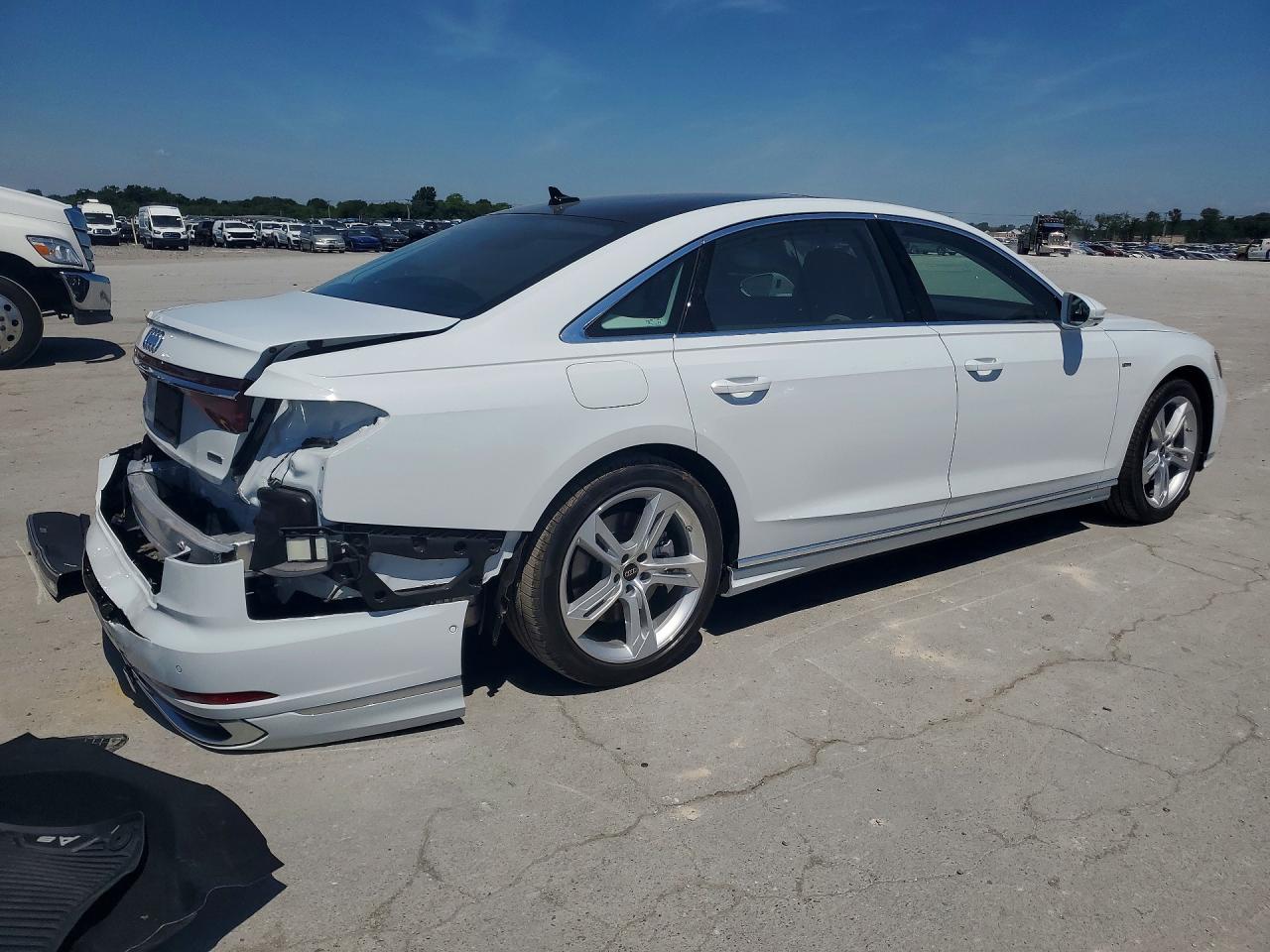 Audi A8 L