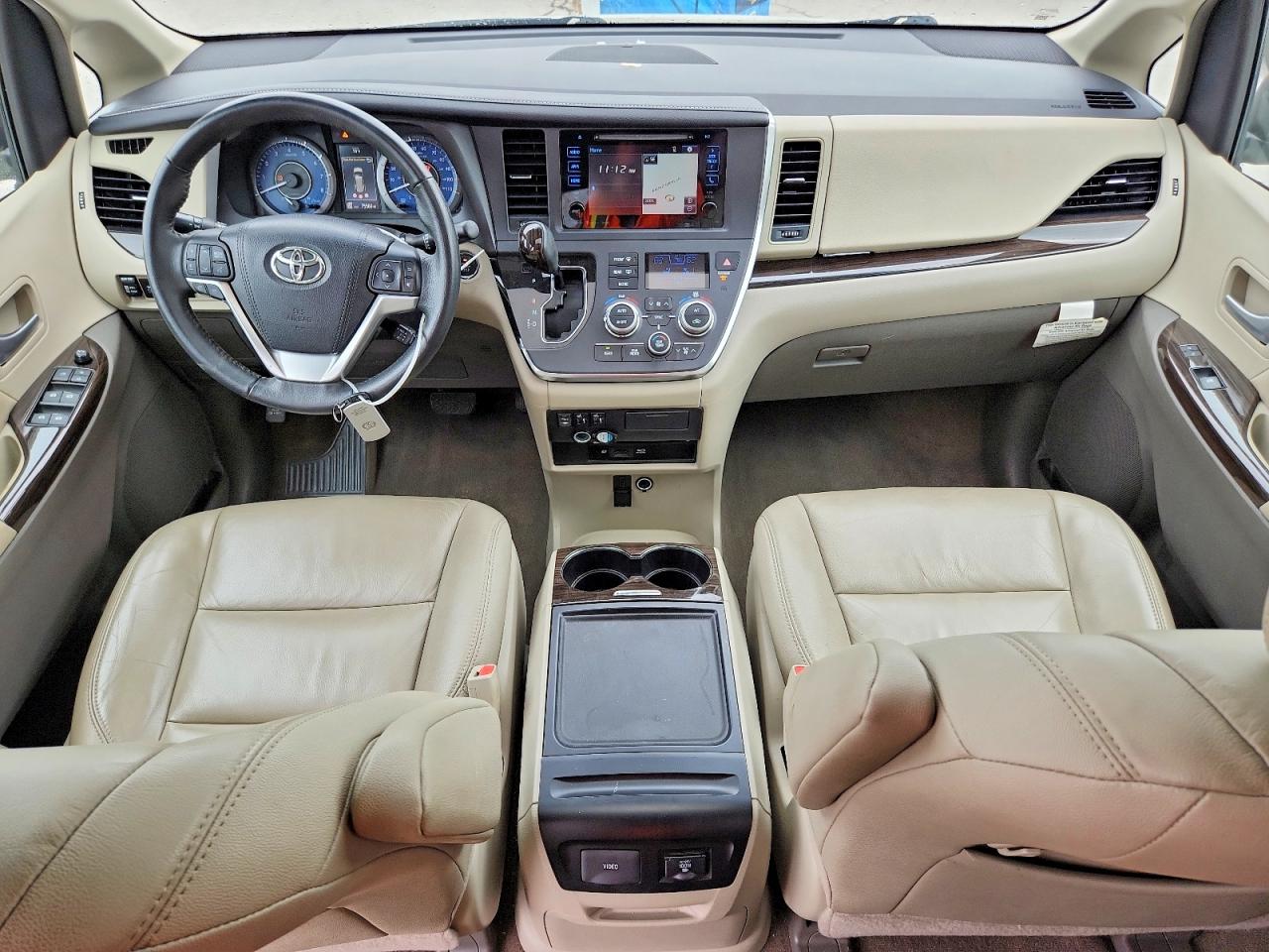 Toyota Sienna Xle Premium 8-passenger