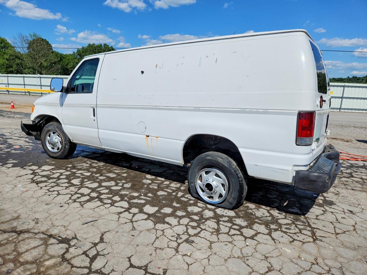 Ford Econoline E250 Van