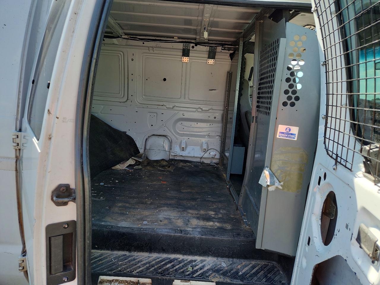 Ford Econoline E250 Van