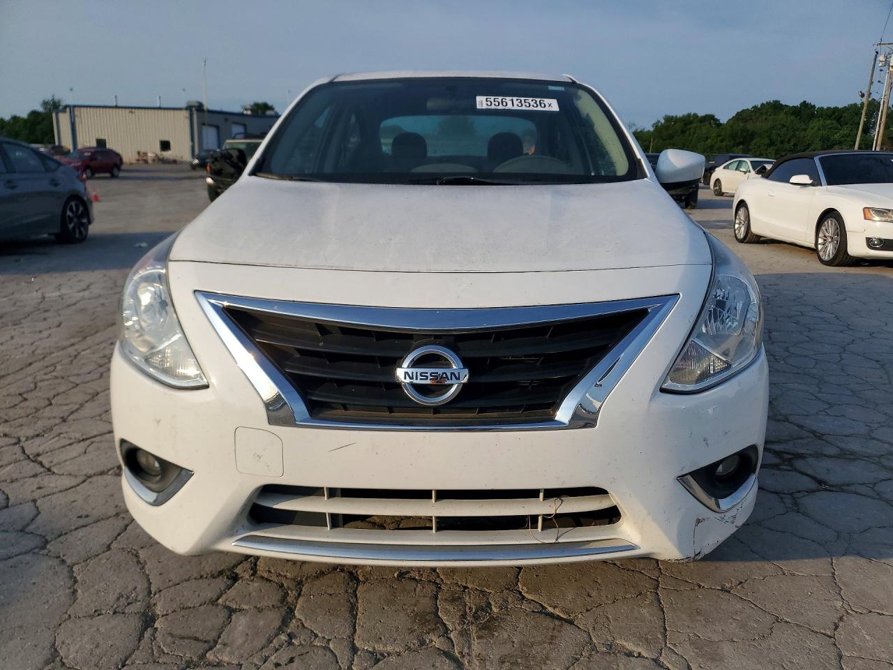 Nissan Versa 1.6 S