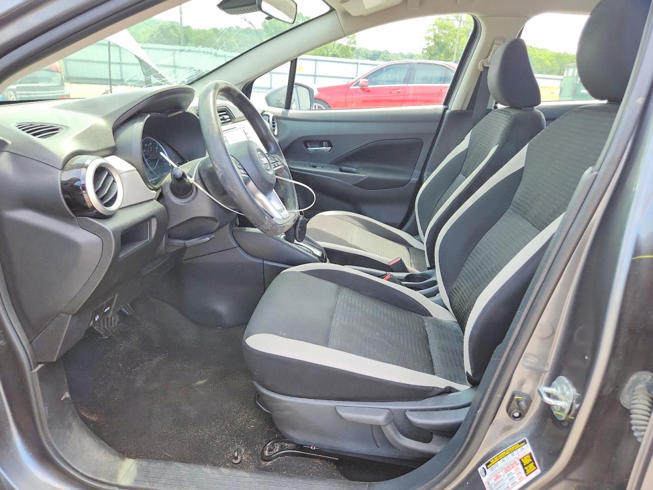 Nissan Versa Sv