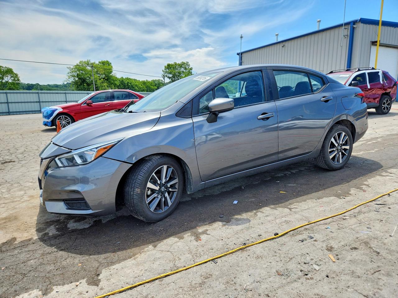 Salvage Nissan Versa Image