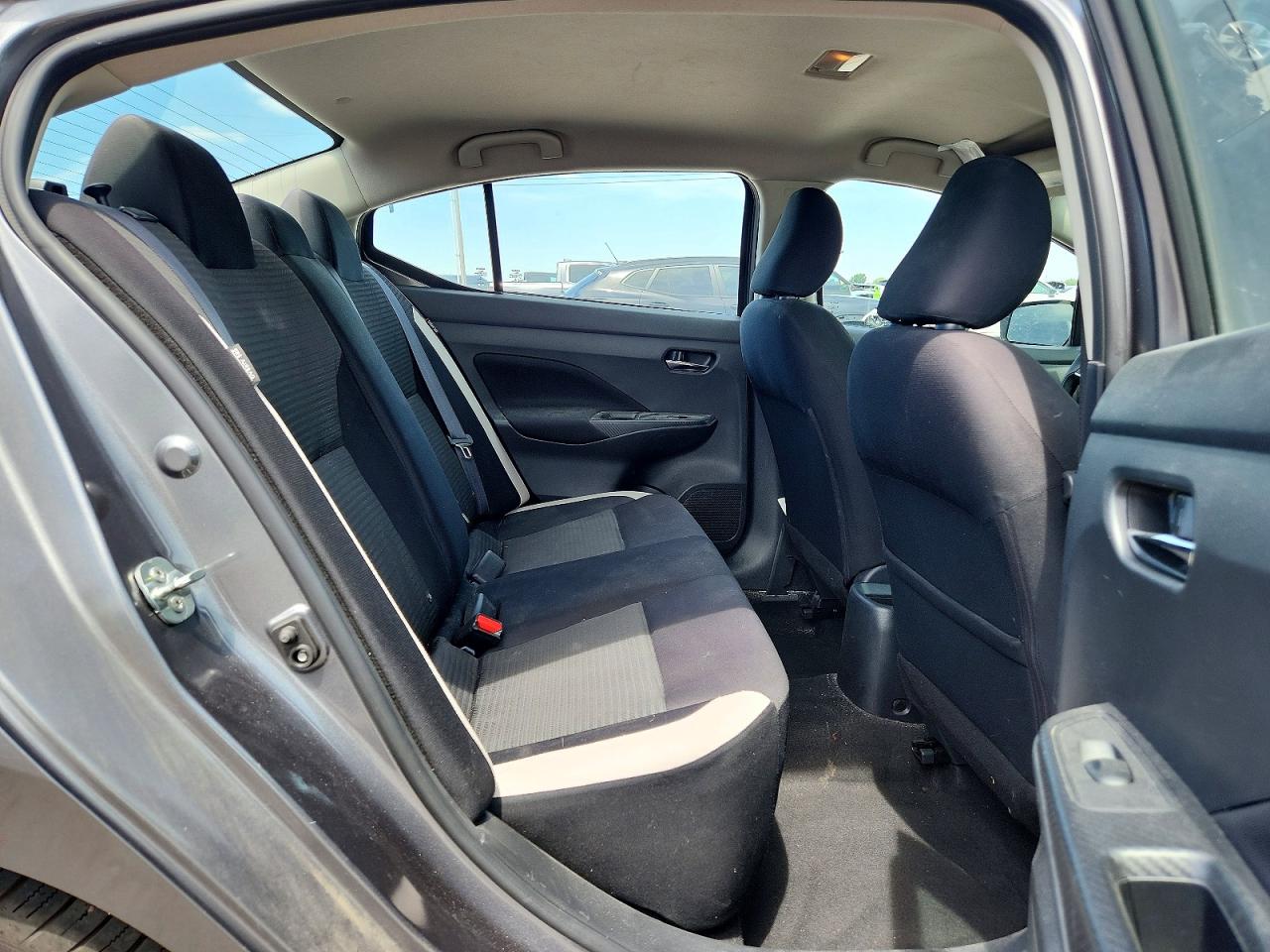 Nissan Versa Sv