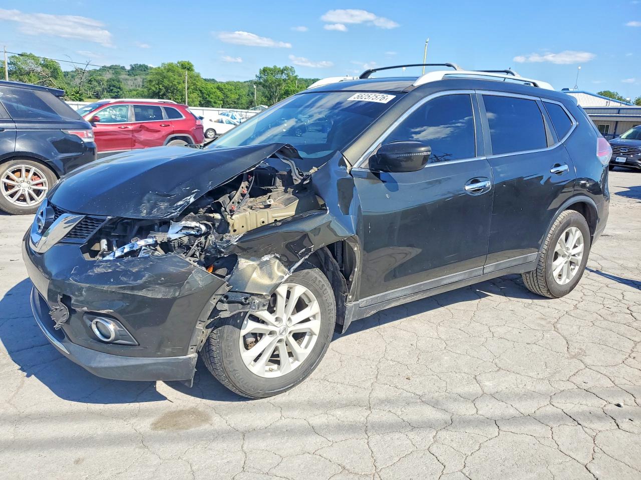 Salvage Nissan Rogue Image