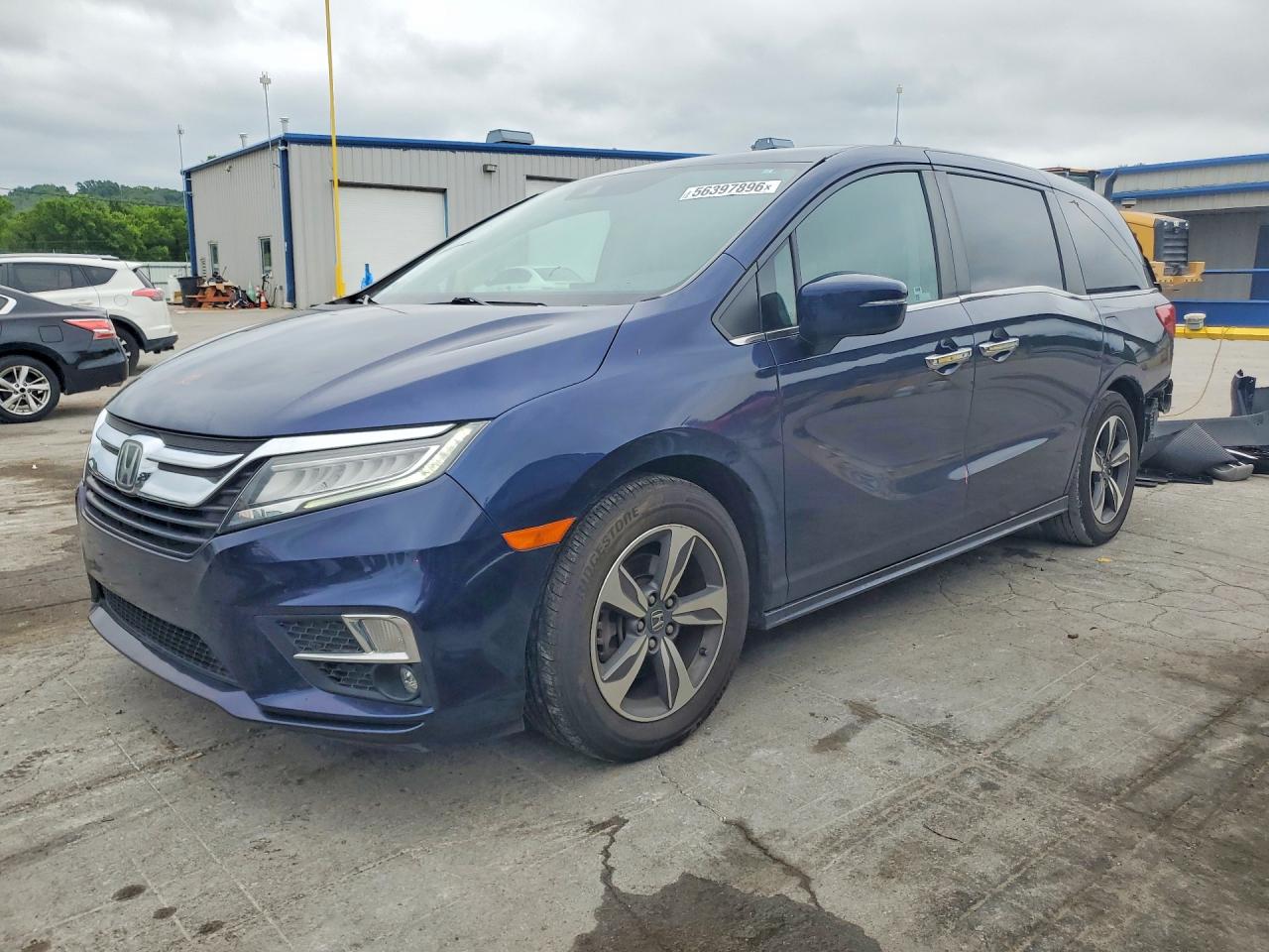 Salvage Honda Odyssey Image