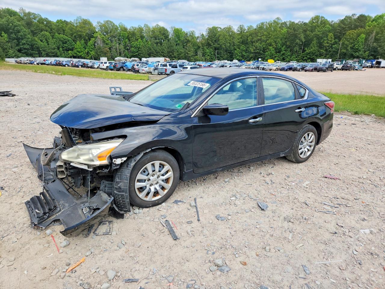 Salvage Nissan Altima Image