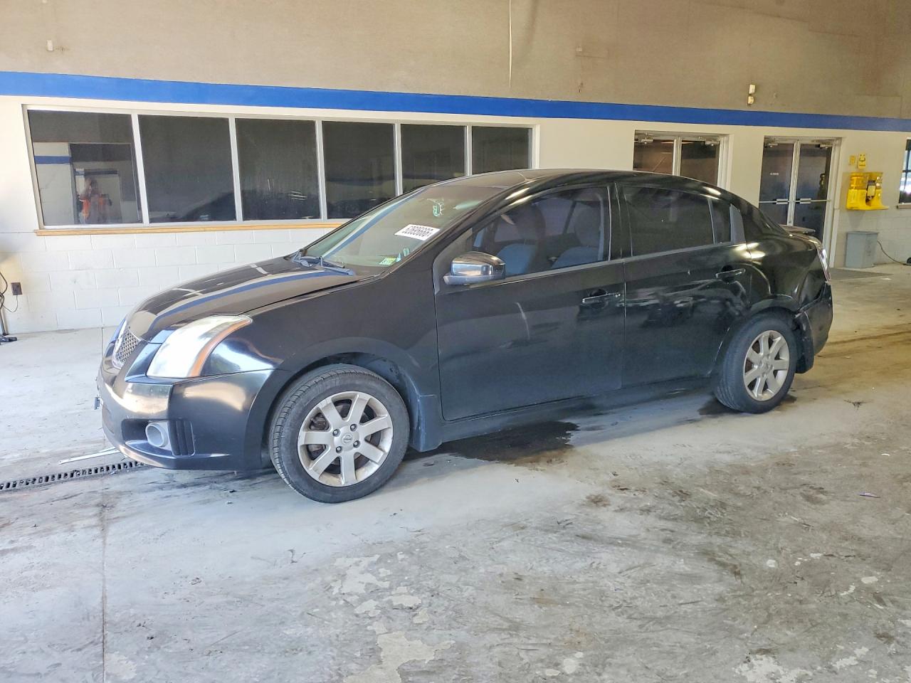 Salvage Nissan Sentra Image