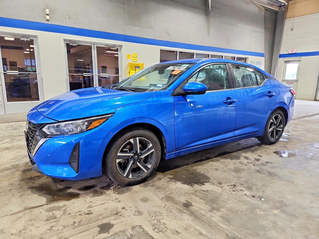 Salvage Nissan Sentra Image