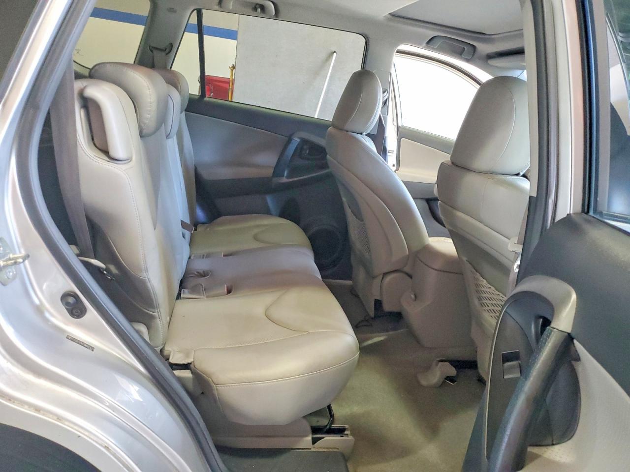 Toyota RAV4 Limited