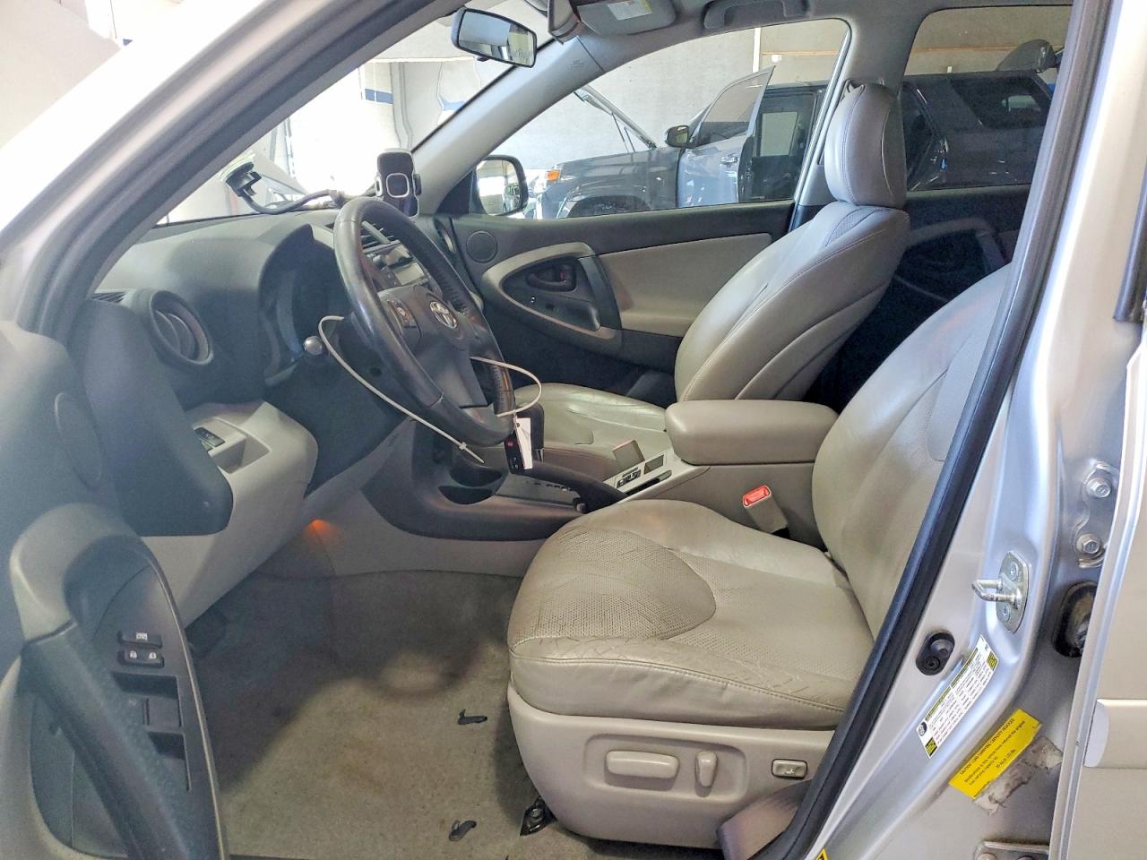 Toyota RAV4 Limited