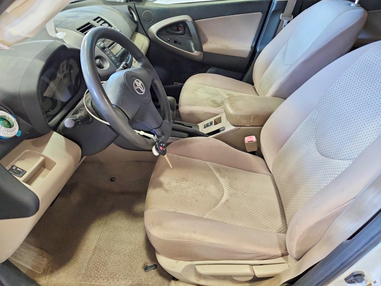 Toyota RAV4 Base