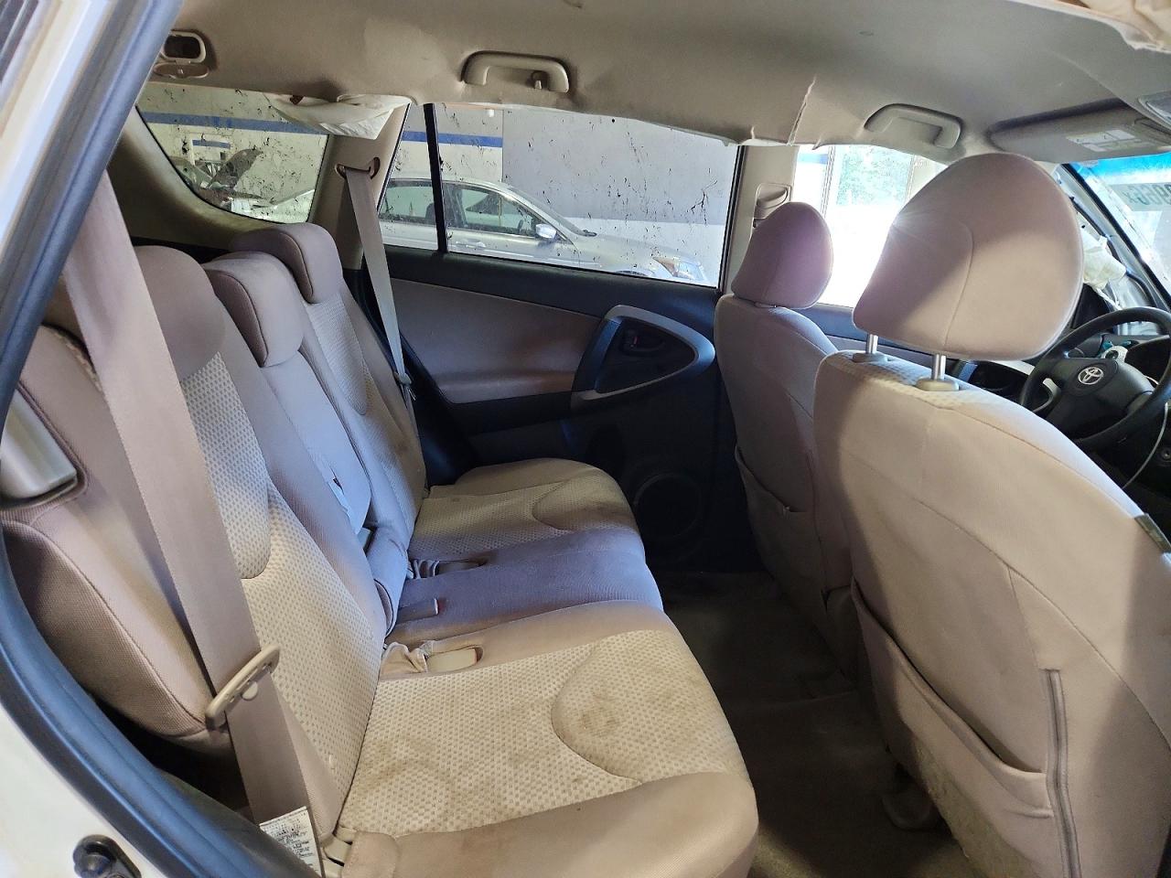 Toyota RAV4 Base