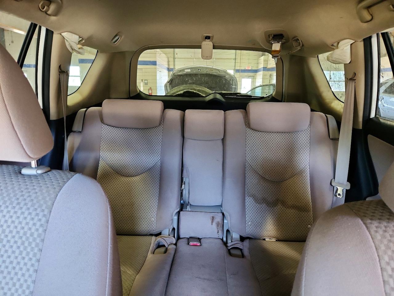 Toyota RAV4 Base