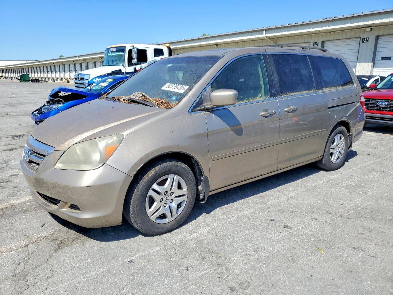 Salvage Honda Odyssey Image