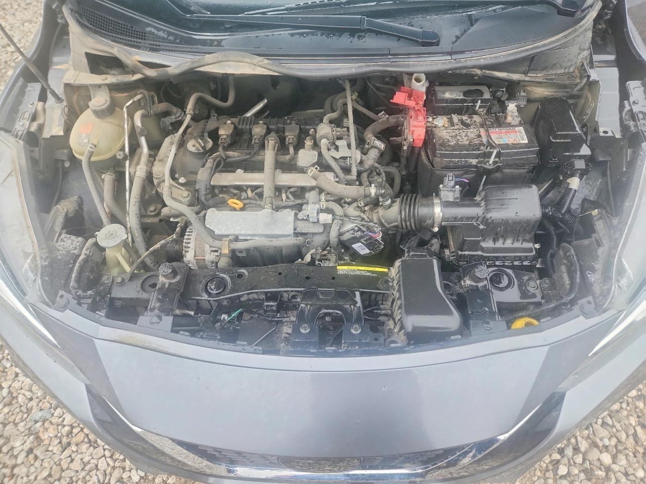 Nissan Versa S