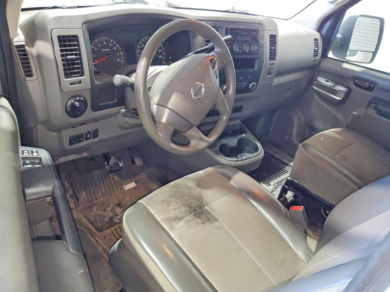 Nissan Nv 2500 Hd S