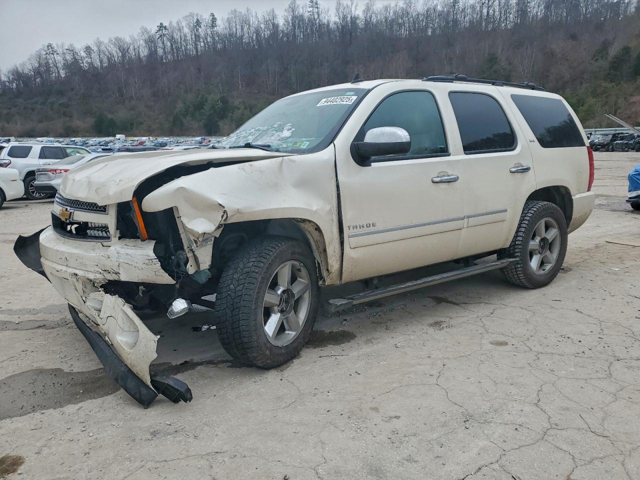 Salvage Chevrolet Tahoe Image