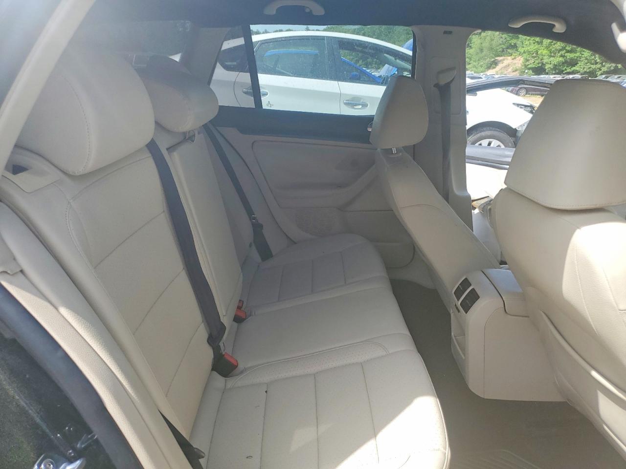 Volkswagen Jetta S