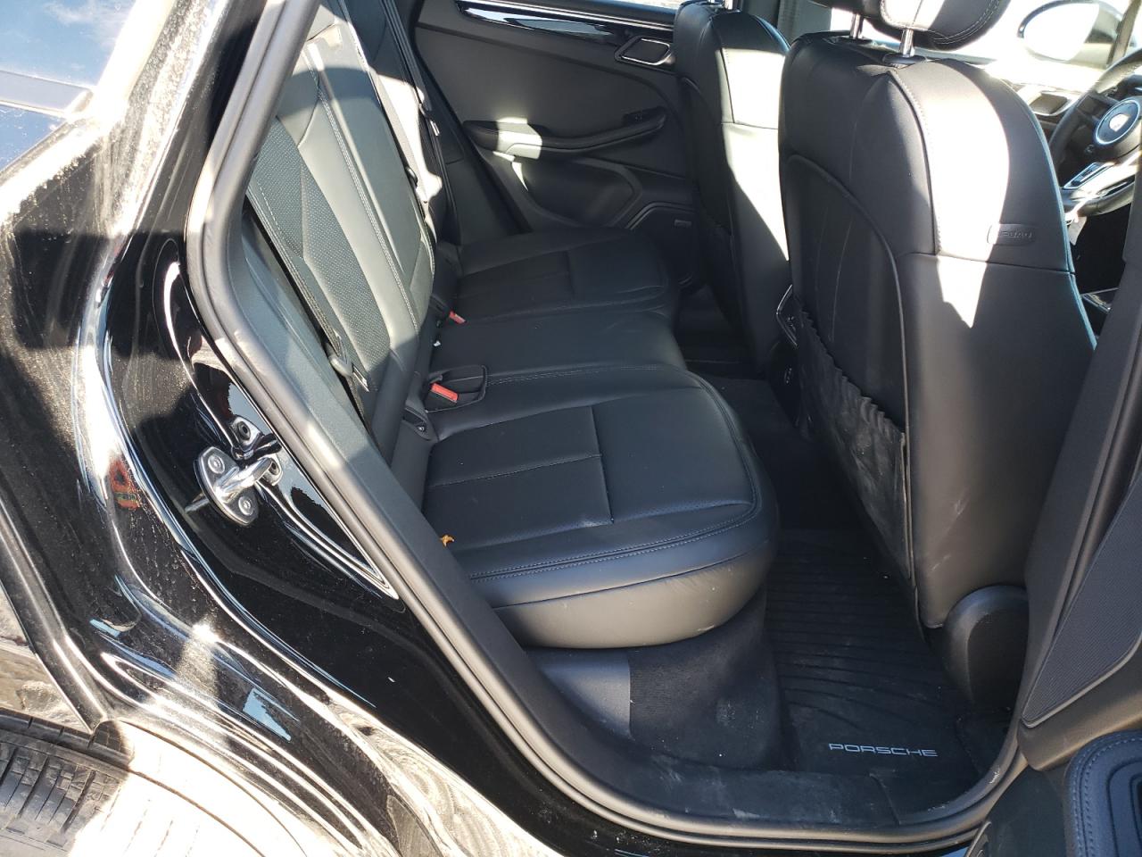 Porsche Macan Base Base