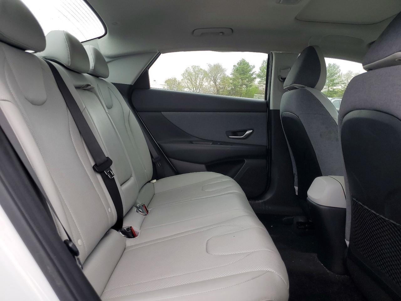 Hyundai ELANTRA Limited
