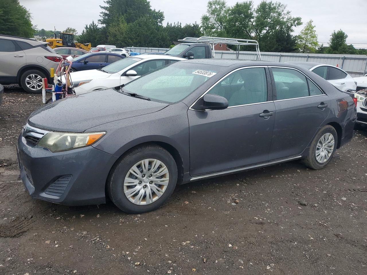 Salvage Toyota Camry Image
