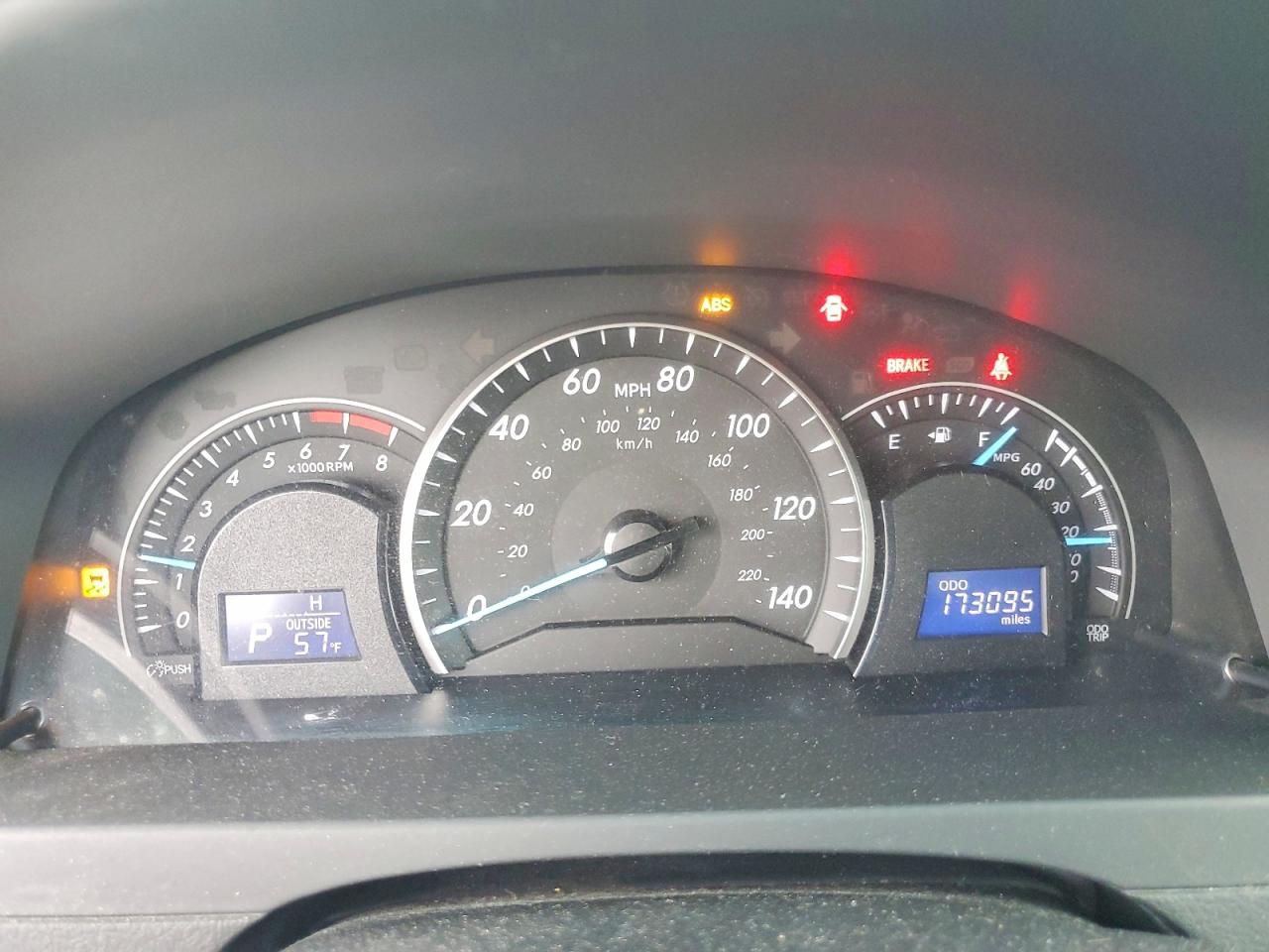 Toyota Camry Le