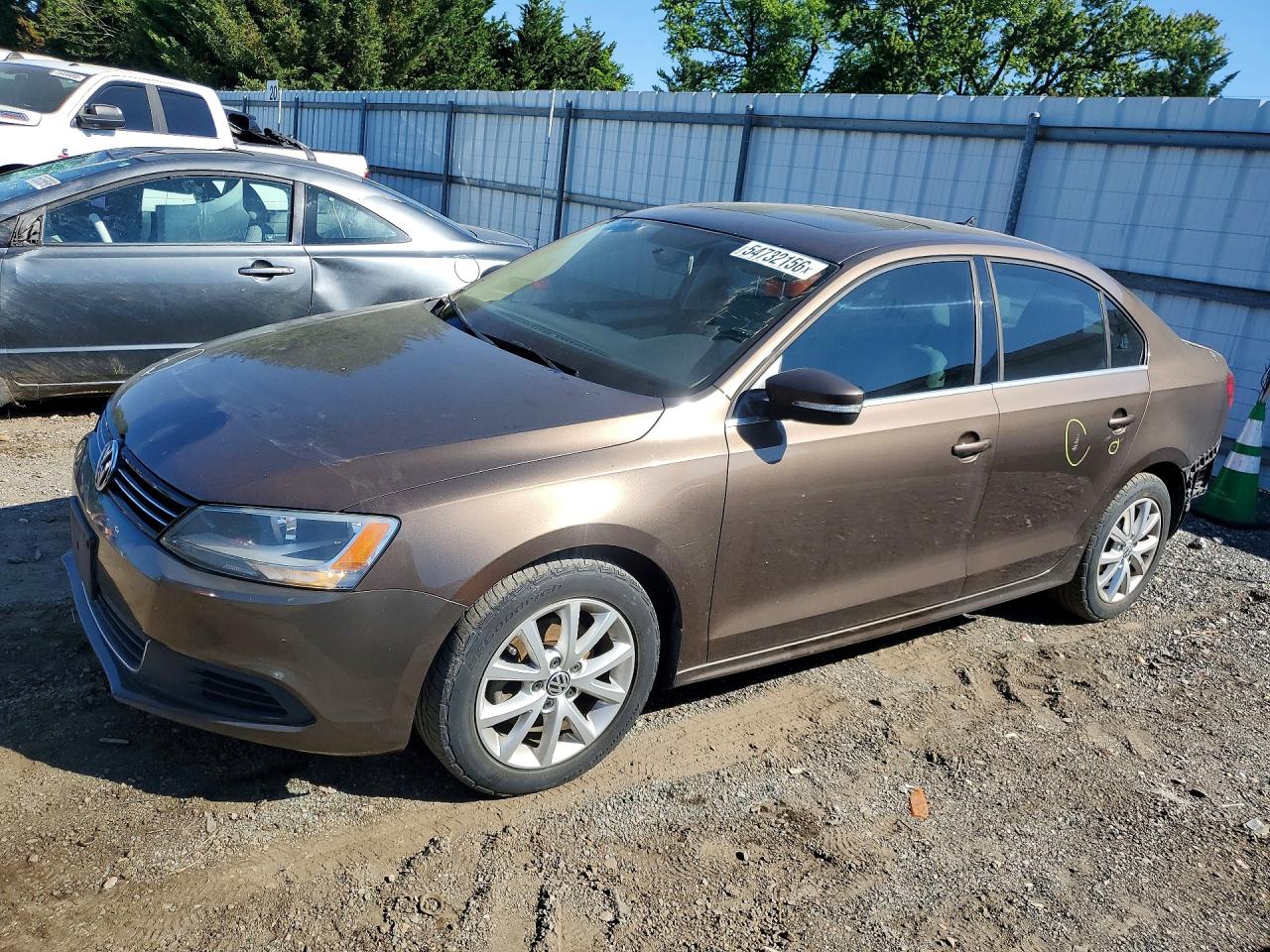 Salvage Volkswagen Jetta Image