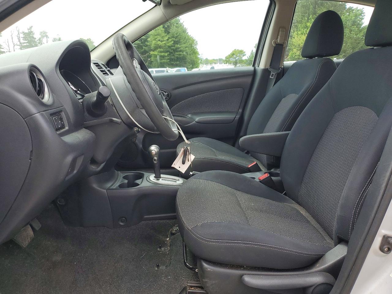 Nissan Versa 1.6 Sv