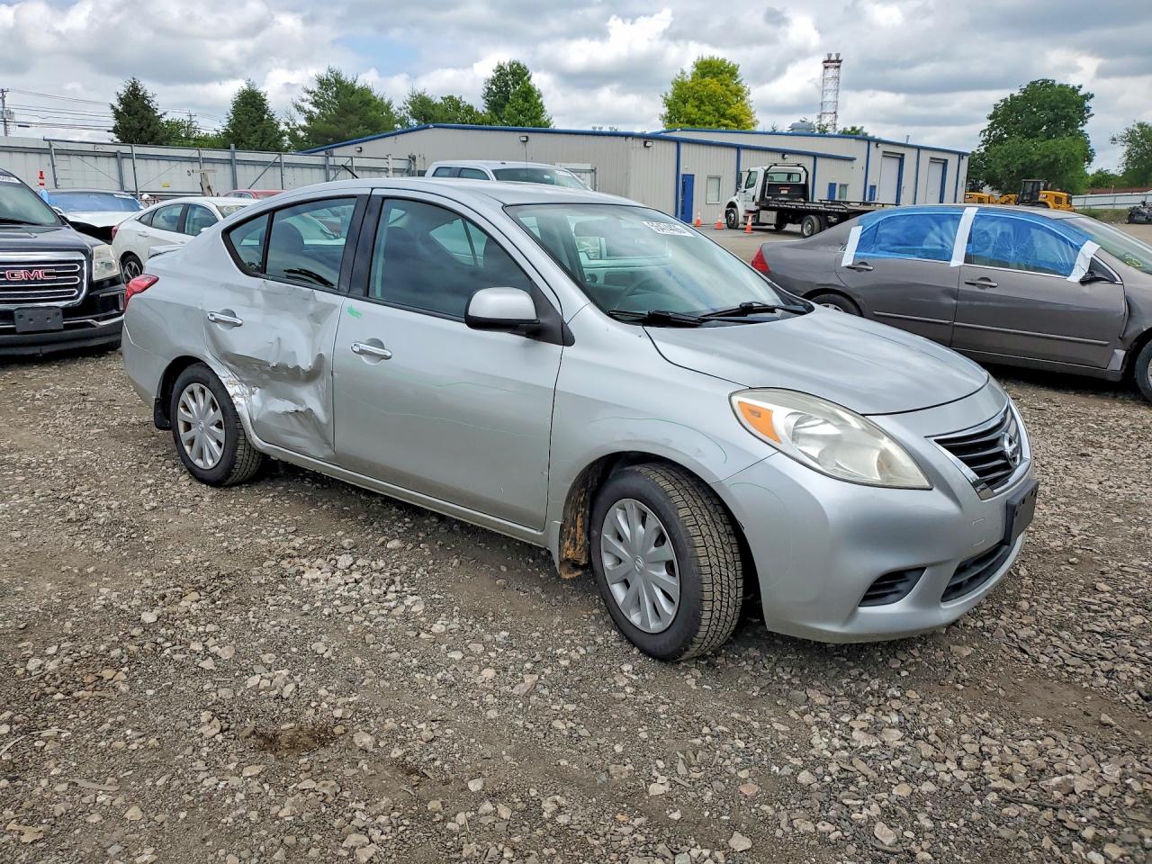 Nissan Versa 1.6 Sv