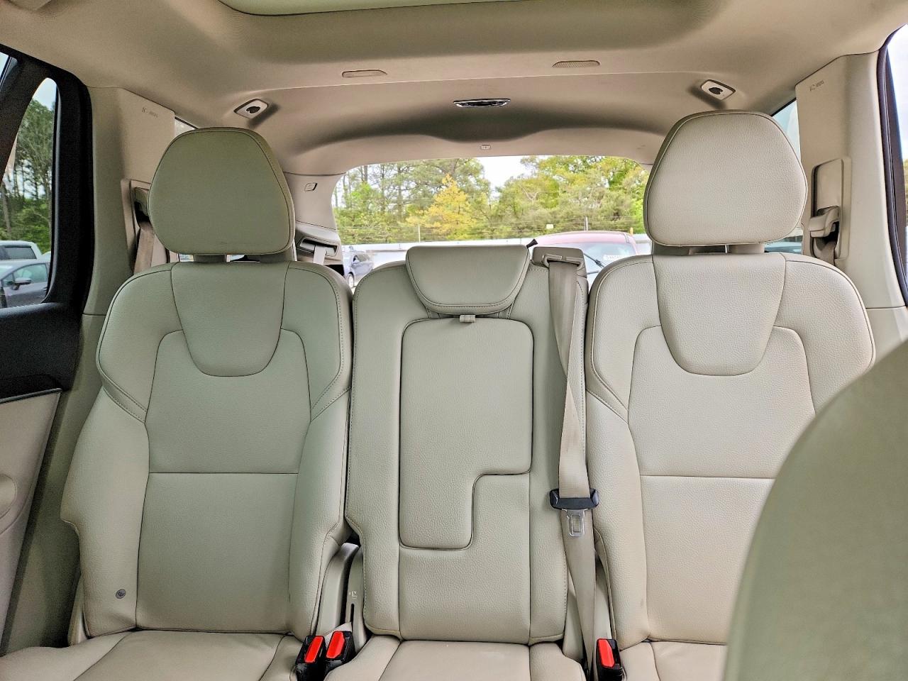 Volvo XC90 T5 Momentum