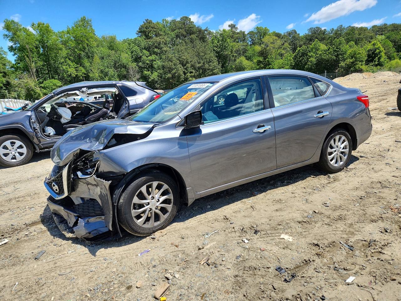 Salvage Nissan Sentra Image