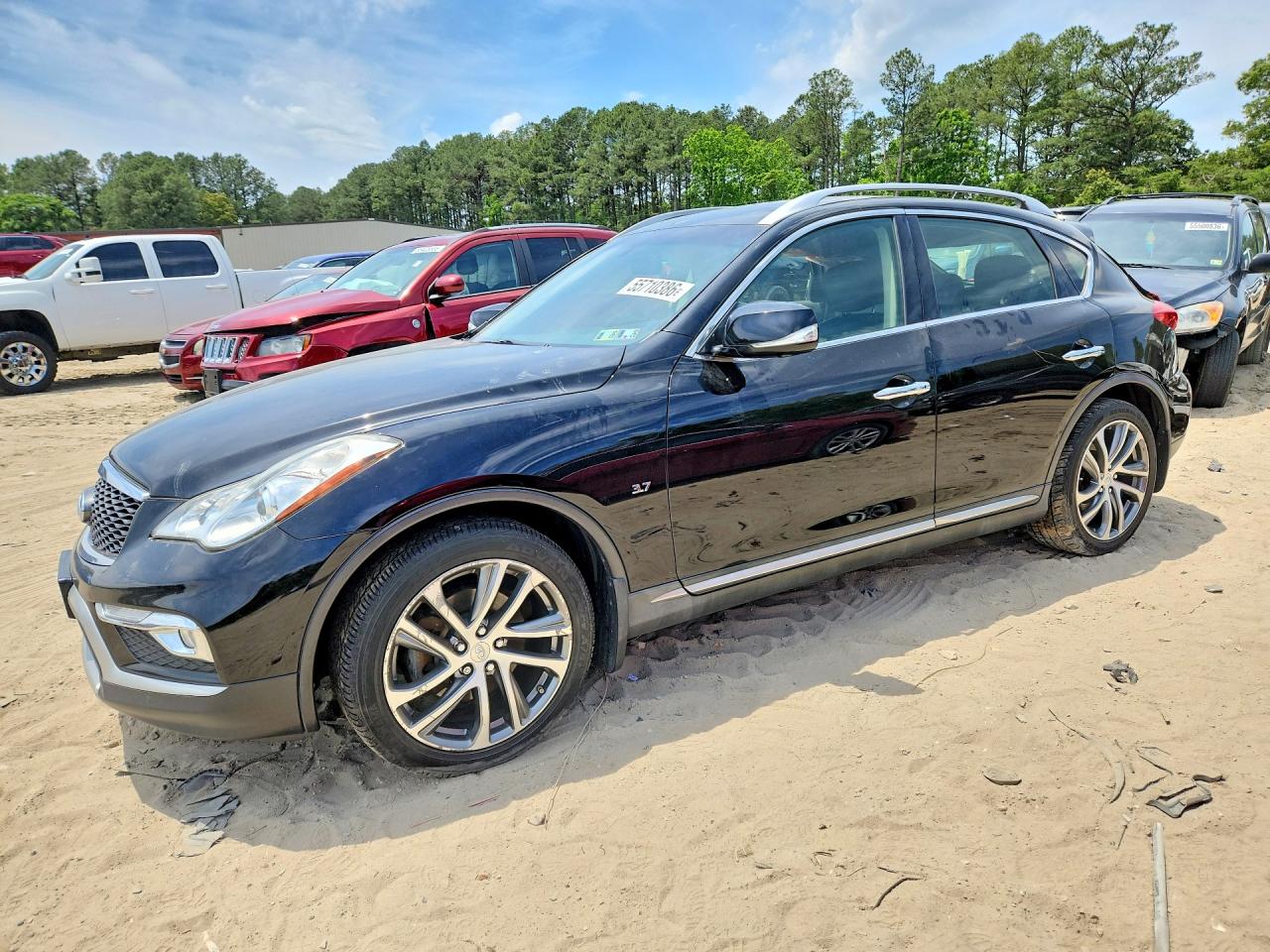 Salvage INFINITI Qx Image