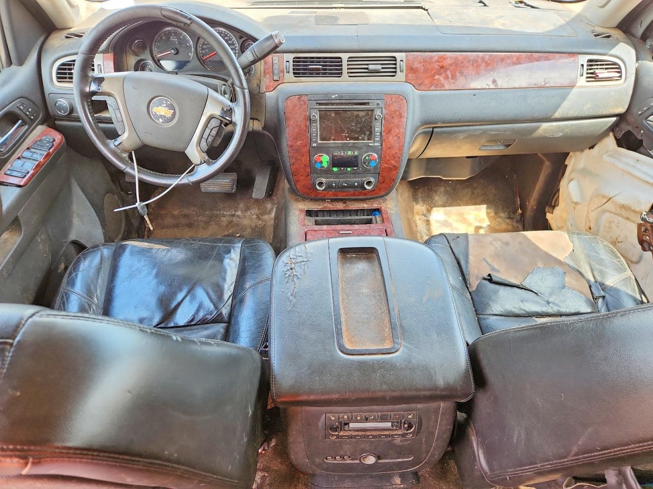 Chevrolet Suburban C1500 Ltz