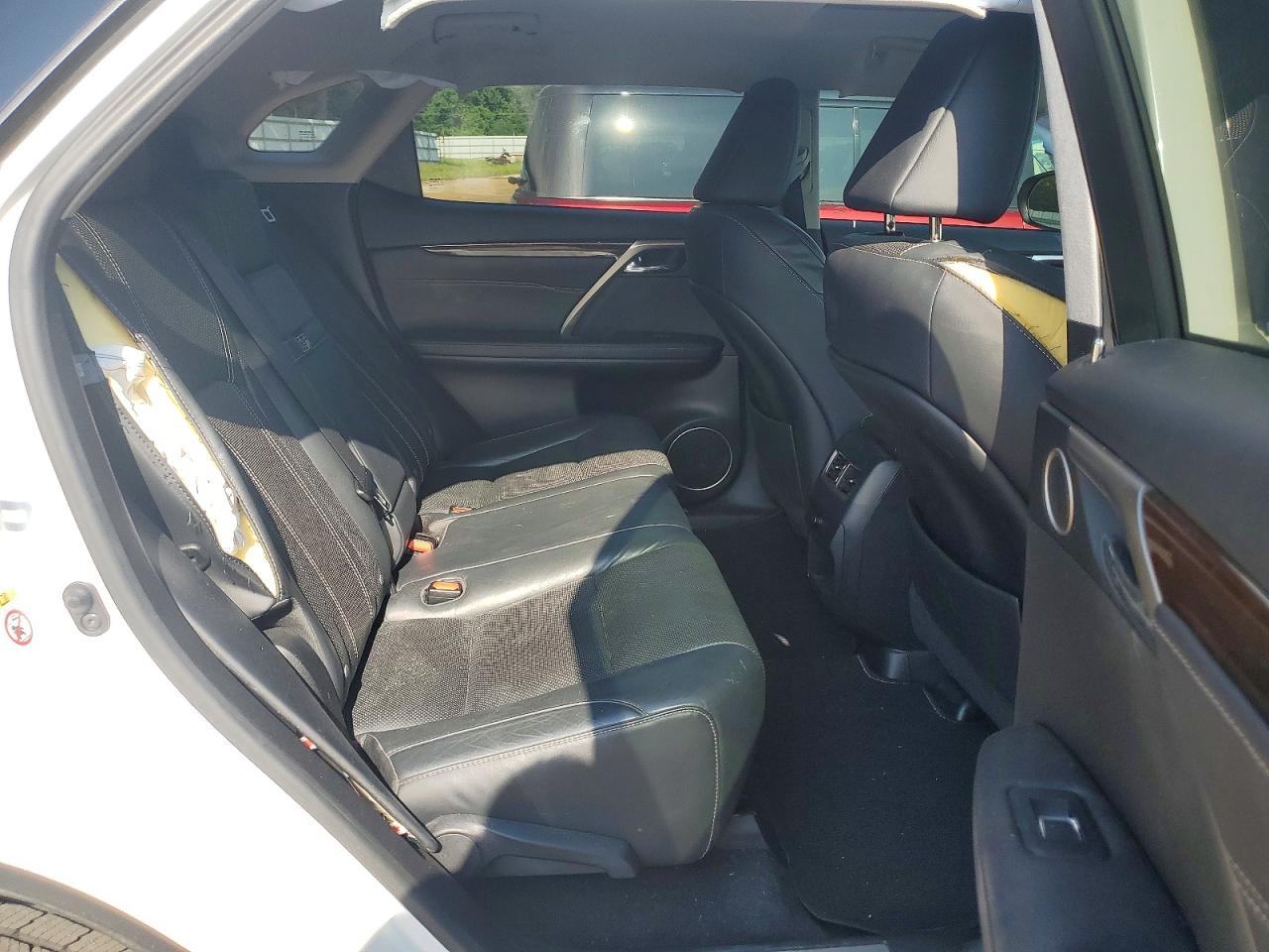 Lexus RX Base
