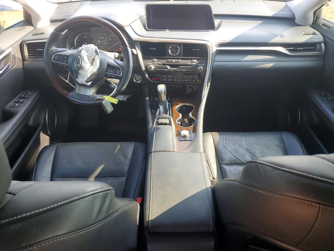 Lexus RX Base