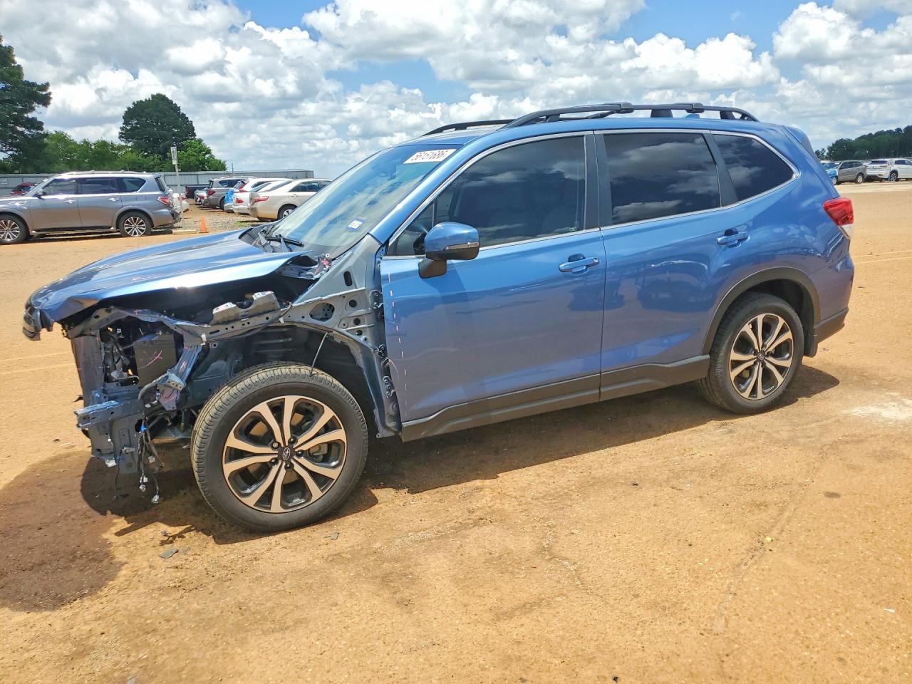Salvage Subaru Forester Image