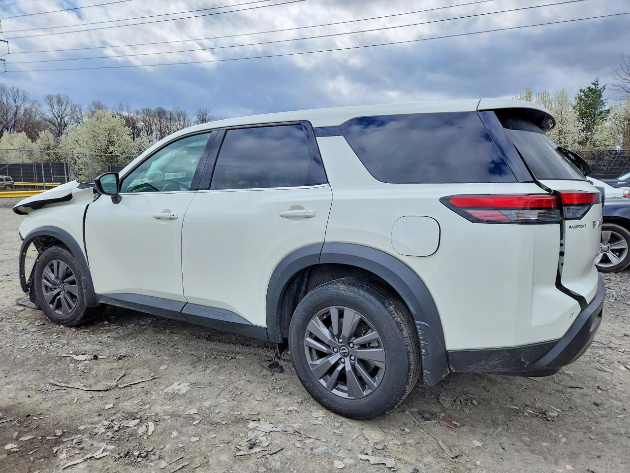 Nissan Pathfinder S
