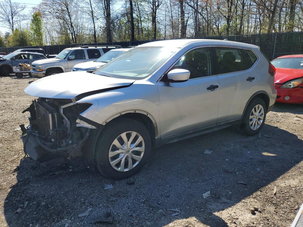 Salvage Nissan Rogue Image