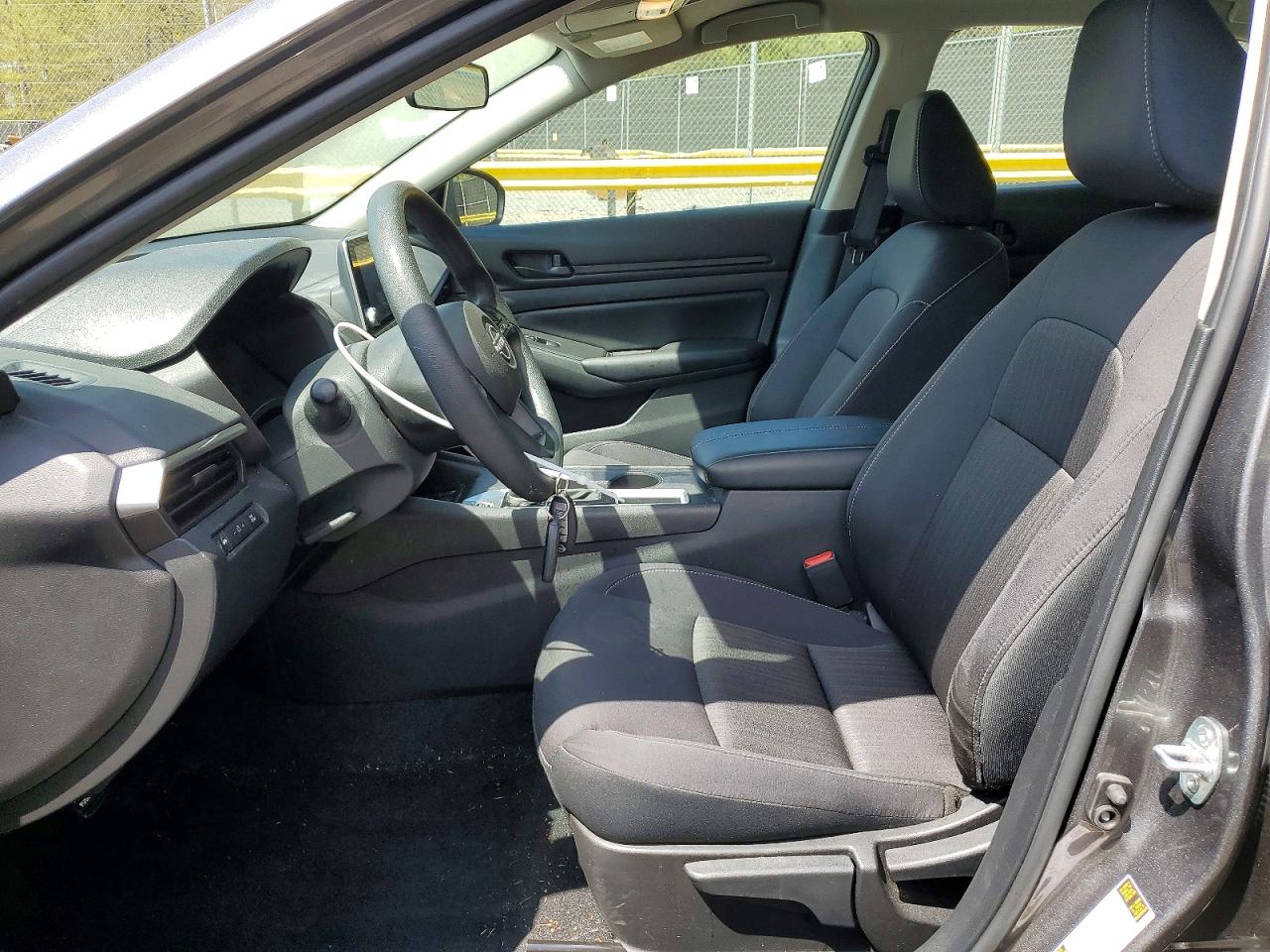 Nissan Altima S