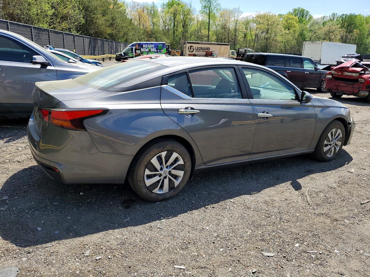 Nissan Altima S