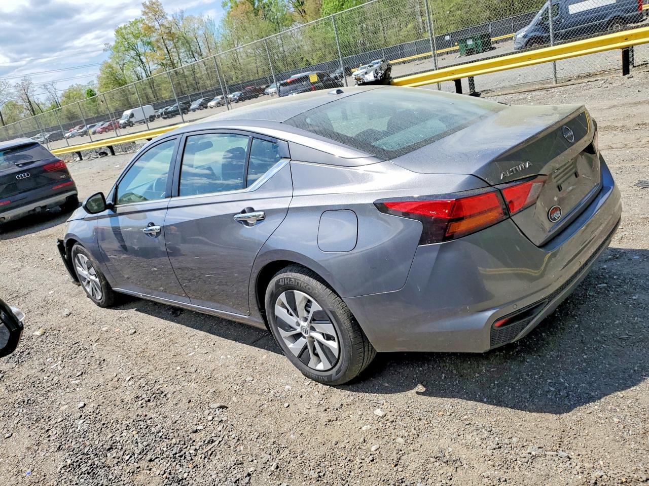 Nissan Altima S