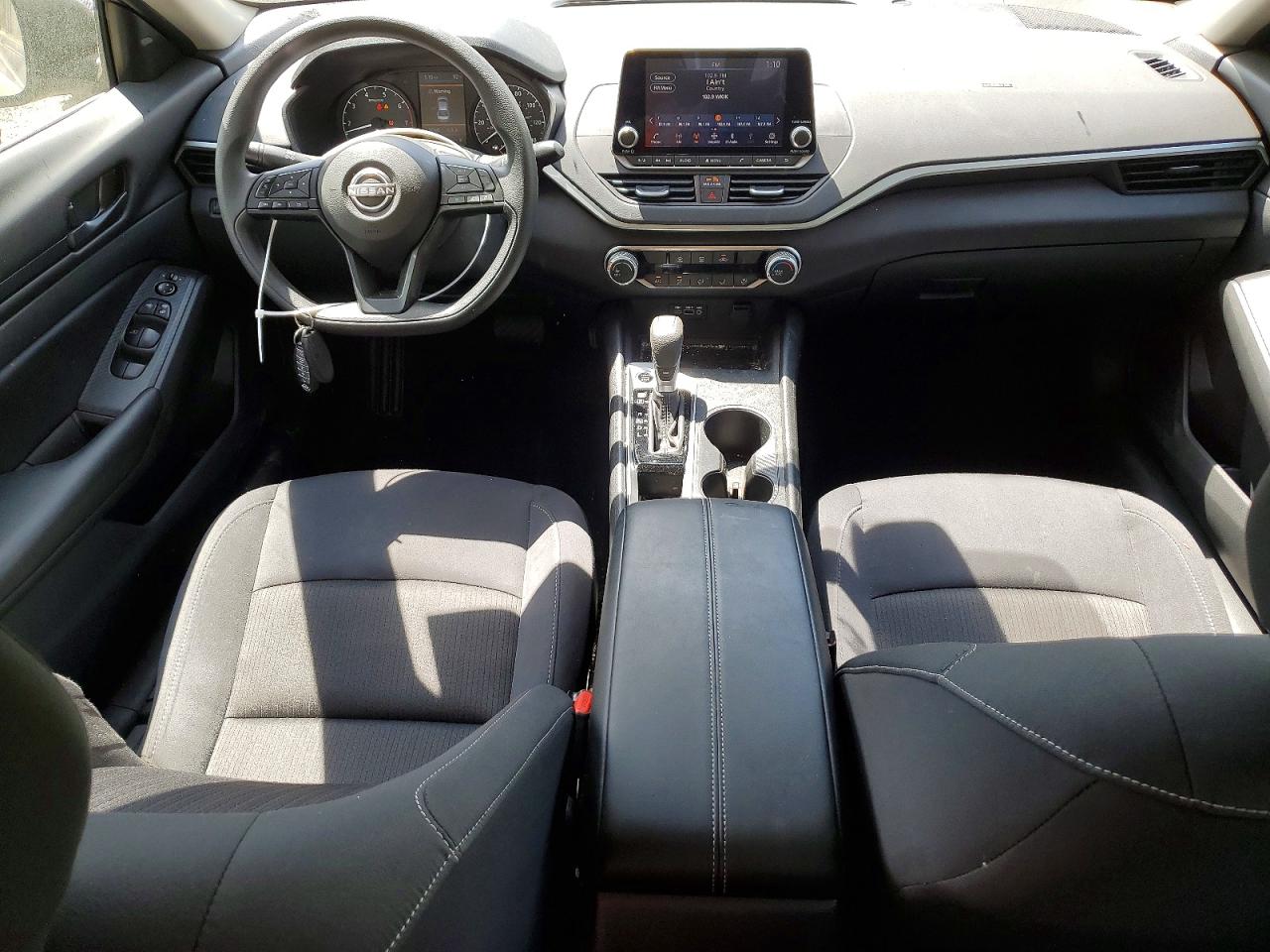 Nissan Altima S