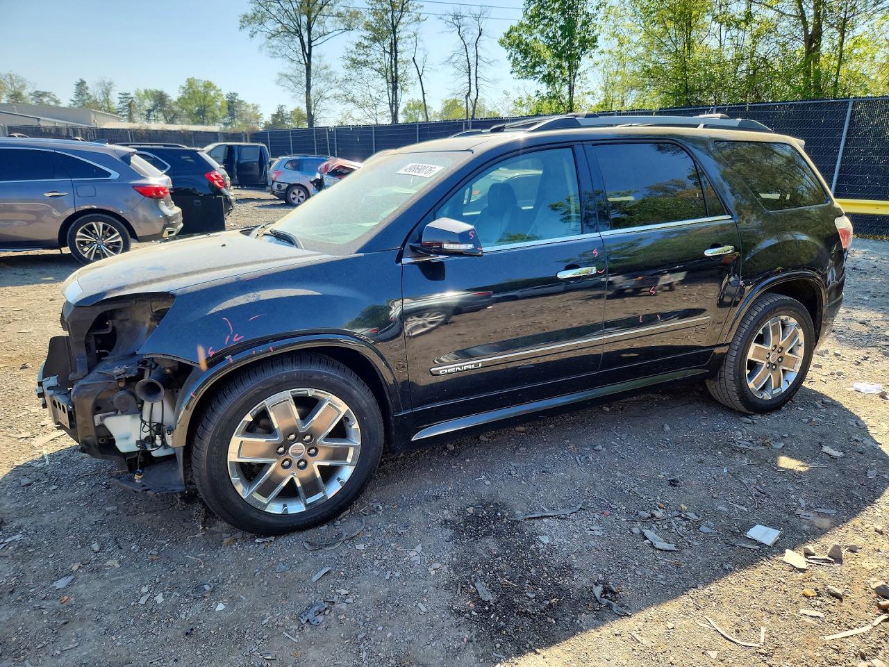 Salvage GMC Acadia Image