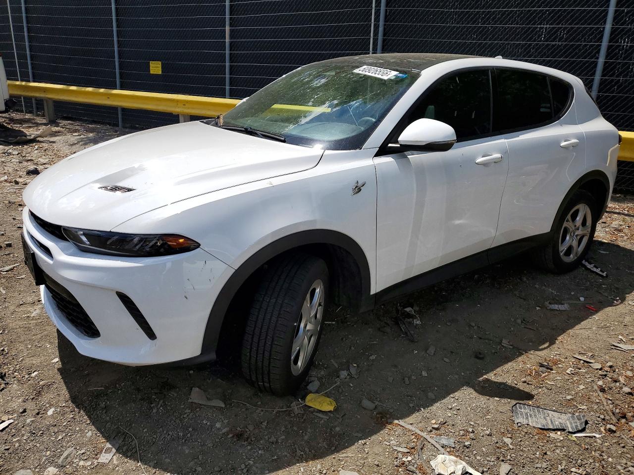 Salvage Dodge Hornet Image